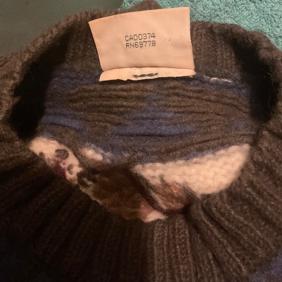 NORTHERN REFLECTIONS BRAND Beautiful Sweater Not Worn - Picture 3 of 11